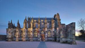 rosslyn chapel at night